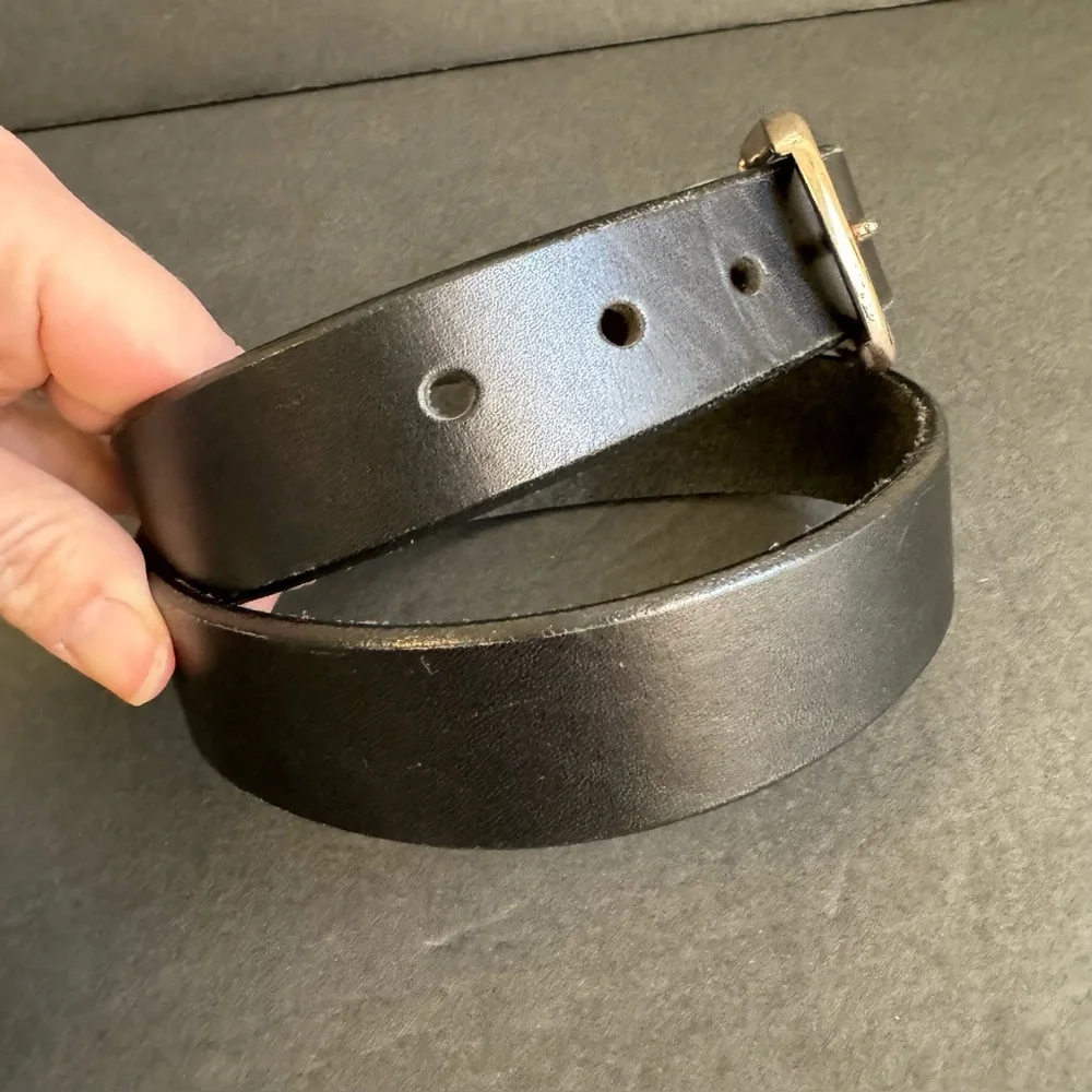 Honest Black Leather Belt Silver Tone Buckle‎ Hardware Brighton Unisex Small 28